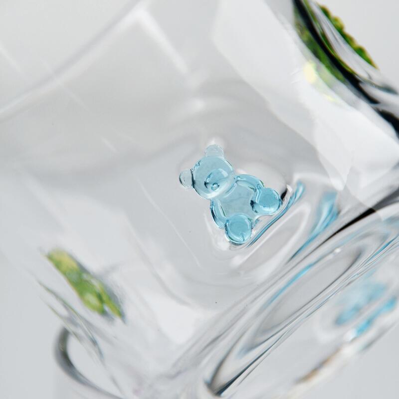 kwaliteit Handgeblazen Gummy Bear Icon Glas, 400 ml heldere tumbler met schattige kleurrijke beer, leuk Whiskey Juice Glas voor kinderen volwassenen, schattig Barware cadeau fabriek
