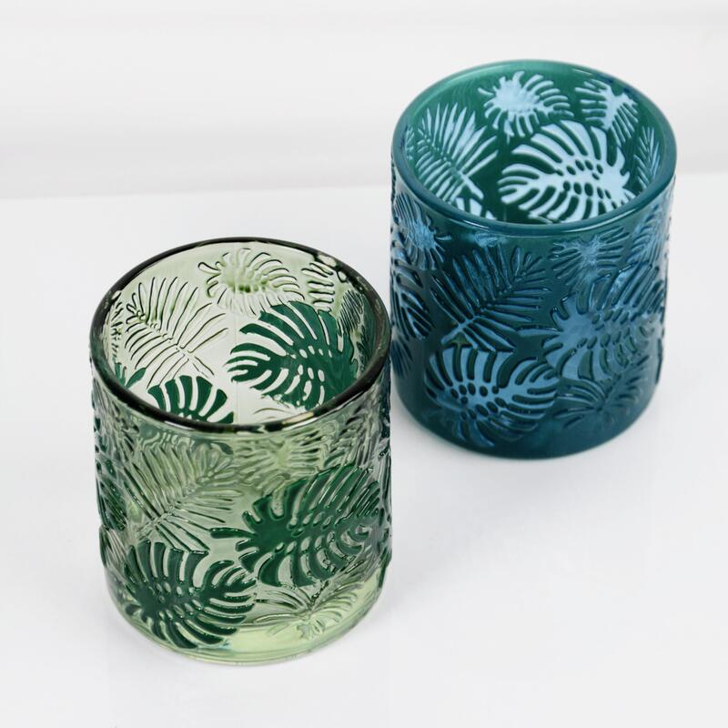 kwaliteit Embossed Tropical Monstera Leaf Glass Candle Holder with 200ml Capacity in Lead-Free Crystal Glass fabriek