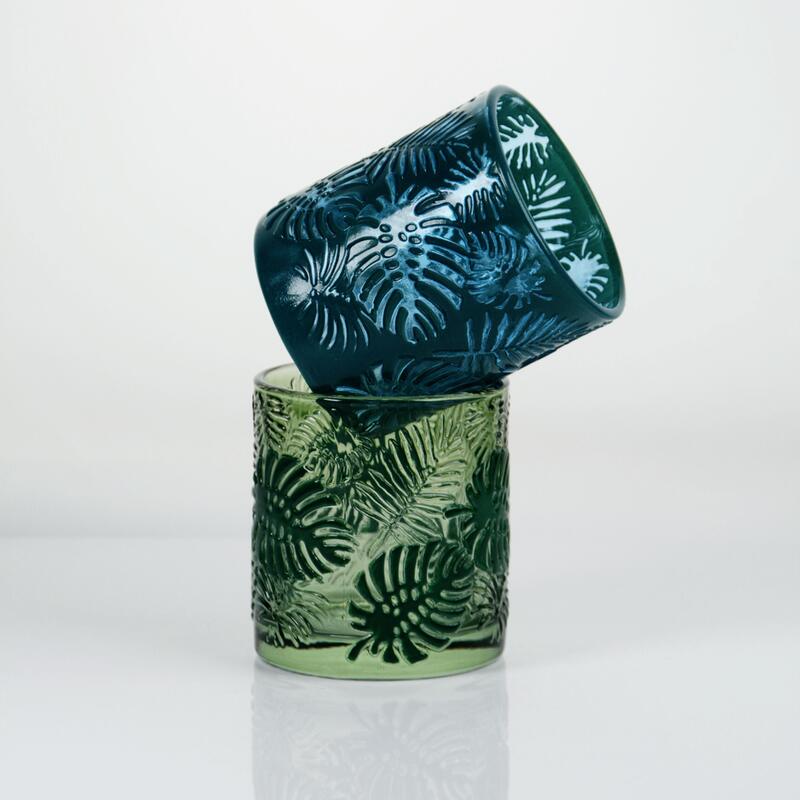 kwaliteit Embossed Tropical Monstera Leaf Glass Candle Holder with 200ml Capacity in Lead-Free Crystal Glass fabriek