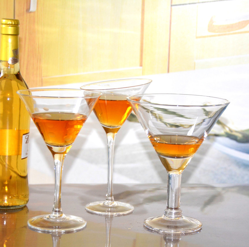 kwaliteit Unieke op maat gemaakte glazen met dikke stam fabriek