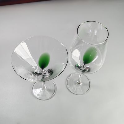 kwaliteit 530 ml Volume aangepast handblaasje Helder Rood Wijn Glas Martini Glas Geschikt voor feesten Duurzaam Stylish Sample Binnen 7 dagen fabriek