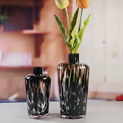 kwaliteit Handgemaakte Amber Glass Vase Moderne unieke vaas voor tafel Centrum Decoratieve bloemen vazen voor Home Office Wedding ((S-maat) fabriek