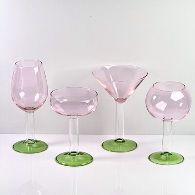 Kwaliteit Hand Blown Borosilicate Stemmed Wine & Cocktail Glass Set, Pink Bowl with Green Hollow Stem Base, Colored Spray Tinted Art Goblets for Bar, Wedding & Table Decor fabriek