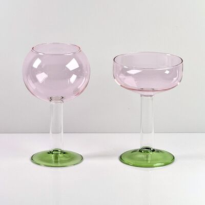 Kwaliteit Hand Blown Borosilicate Stemmed Wine & Cocktail Glass Set, Pink Bowl with Green Hollow Stem Base, Colored Spray Tinted Art Goblets for Bar, Wedding & Table Decor fabriek