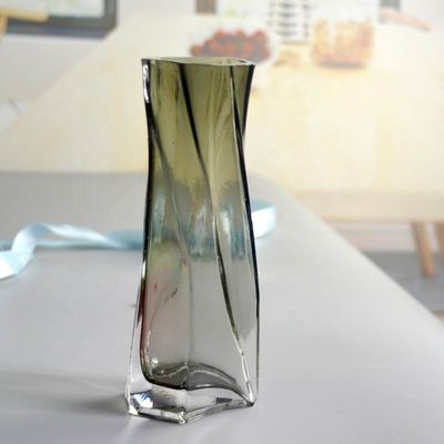 kwaliteit 3 Grootte Verwrongen Grijze Vasen Met Hoog Centrum fabriek