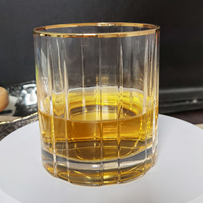 kwaliteit Op maat gemaakte gouden rand, handgemaakte whiskey glazen. fabriek