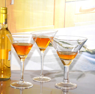 kwaliteit Unieke op maat gemaakte glazen met dikke stam fabriek