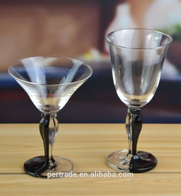 kwaliteit Hele set zware, stoute, gestempelde kristalcocktail glazen, vintage martini glazen. fabriek