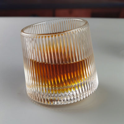 kwaliteit Loodvrij FDA maakte de Met de hand gemaakte Draaiende Bodem van het Whiskyglas in reliëf fabriek